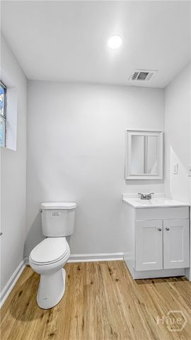 1701 Grove Street, Savannah, GA 31401