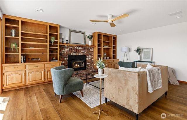 4444 Norris Lane, Oak Harbor, WA 98277