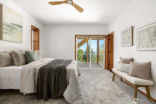 4444 Norris Lane, Oak Harbor, WA 98277