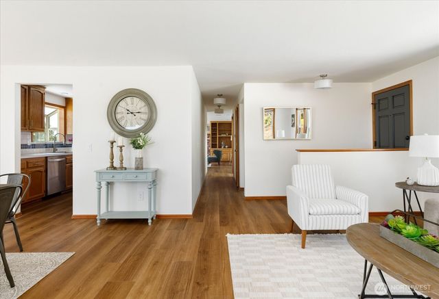4444 Norris Lane, Oak Harbor, WA 98277