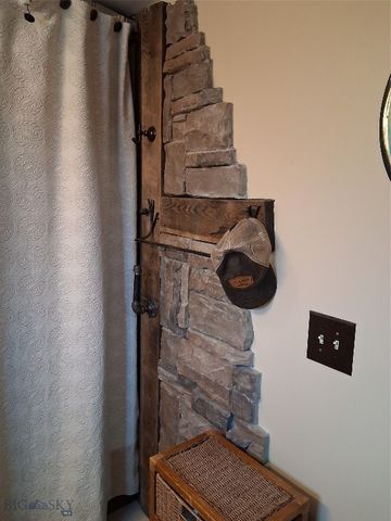 967 Mt Highway 2 W, Whitehall, MT 59759