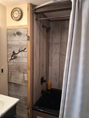 967 Mt Highway 2 W, Whitehall, MT 59759