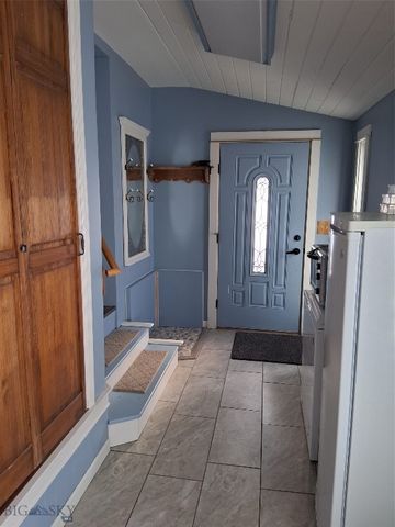 967 Mt Highway 2 W, Whitehall, MT 59759