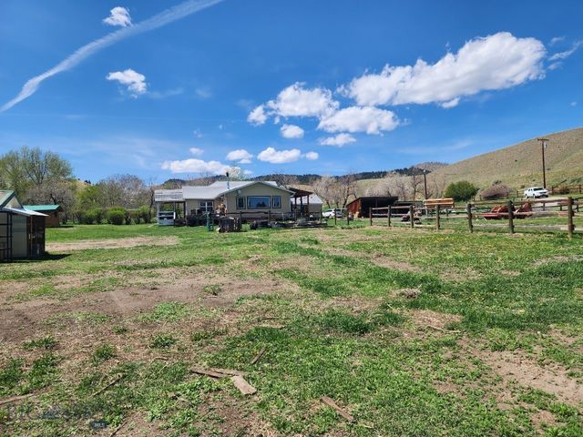 967 Mt Highway 2 W, Whitehall, MT 59759