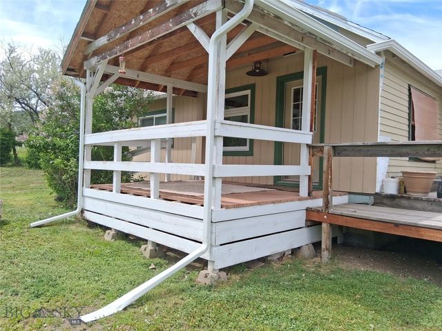 967 Mt Highway 2 W, Whitehall, MT 59759