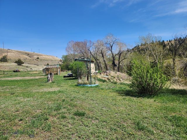 967 Mt Highway 2 W, Whitehall, MT 59759