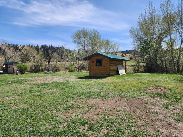 967 Mt Highway 2 W, Whitehall, MT 59759