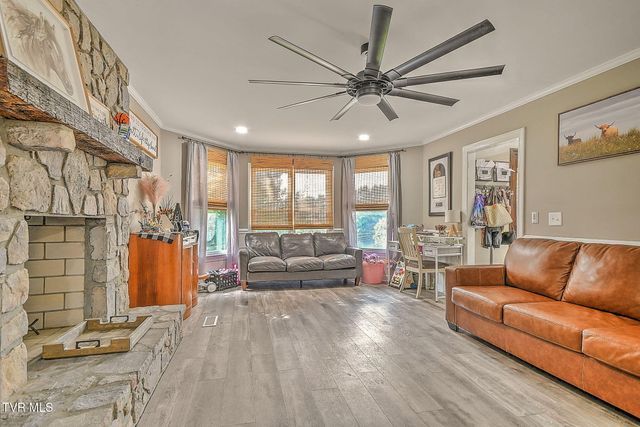 818 Lizabeth Drive, Johnson City, TN 37604