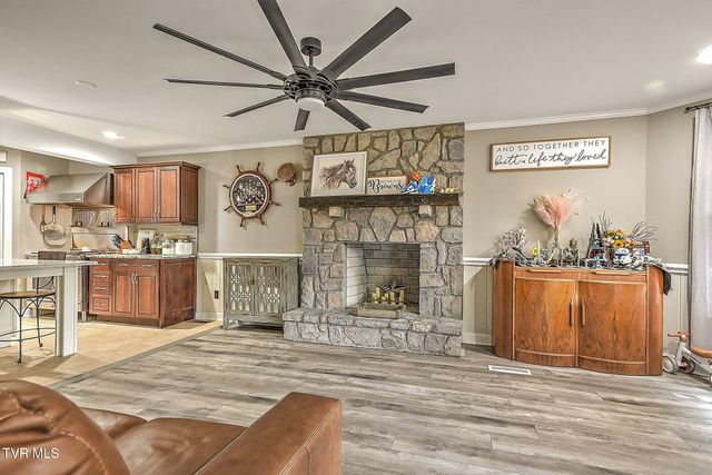 818 Lizabeth Drive, Johnson City, TN 37604