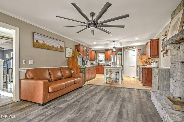 818 Lizabeth Drive, Johnson City, TN 37604