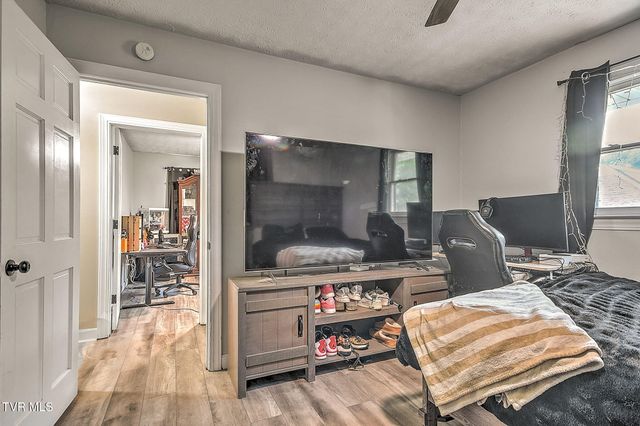 818 Lizabeth Drive, Johnson City, TN 37604