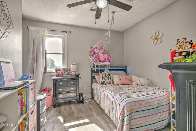 818 Lizabeth Drive, Johnson City, TN 37604