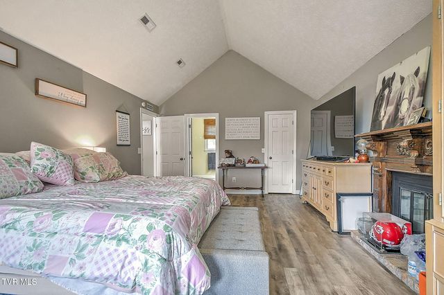 818 Lizabeth Drive, Johnson City, TN 37604