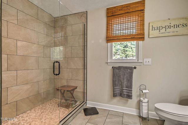 818 Lizabeth Drive, Johnson City, TN 37604
