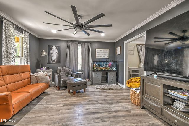 818 Lizabeth Drive, Johnson City, TN 37604