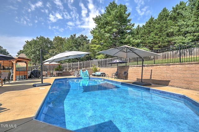 818 Lizabeth Drive, Johnson City, TN 37604