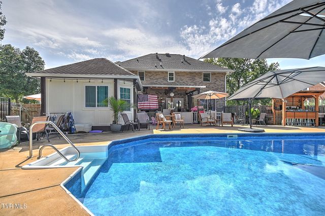 818 Lizabeth Drive, Johnson City, TN 37604