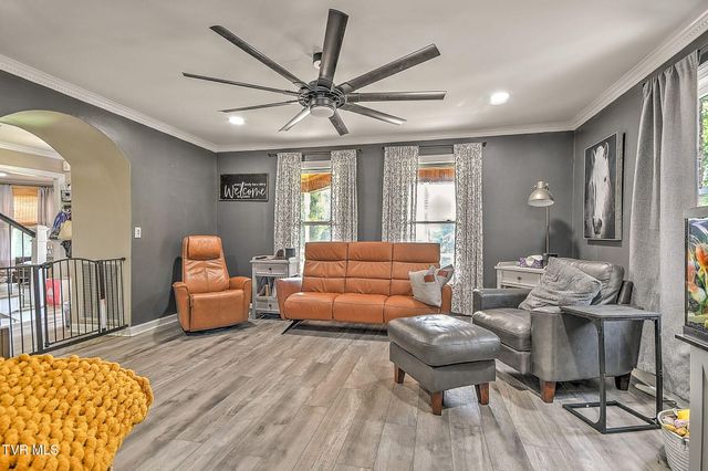 818 Lizabeth Drive, Johnson City, TN 37604