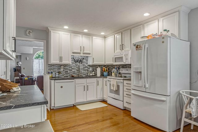 11804 Wetherby Ave, Louisville, KY 40243