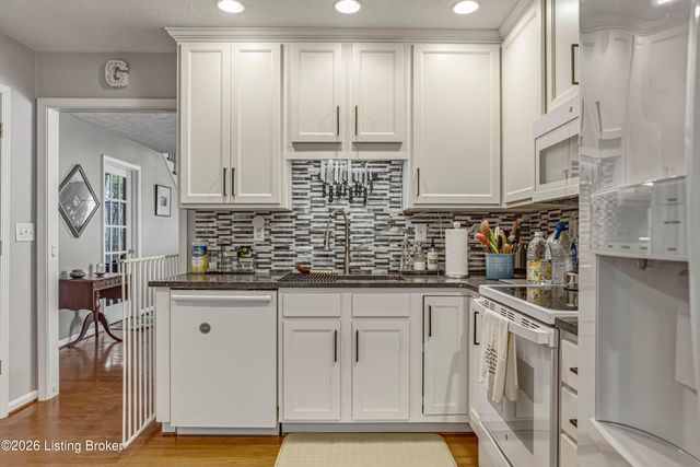 11804 Wetherby Ave, Louisville, KY 40243