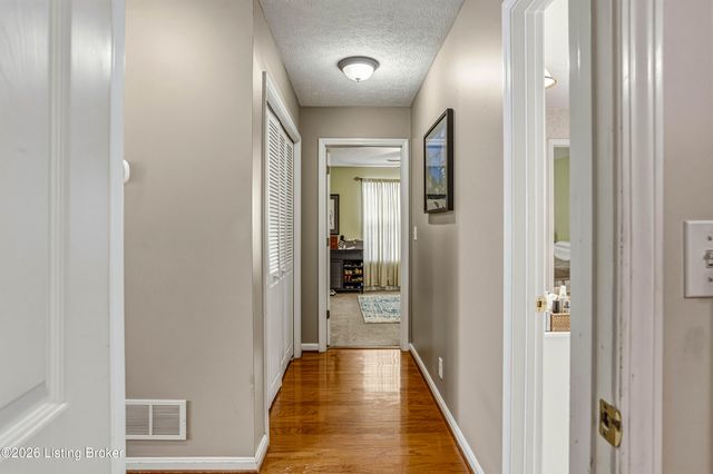 11804 Wetherby Ave, Louisville, KY 40243