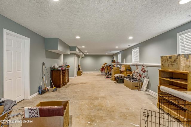 11804 Wetherby Ave, Louisville, KY 40243