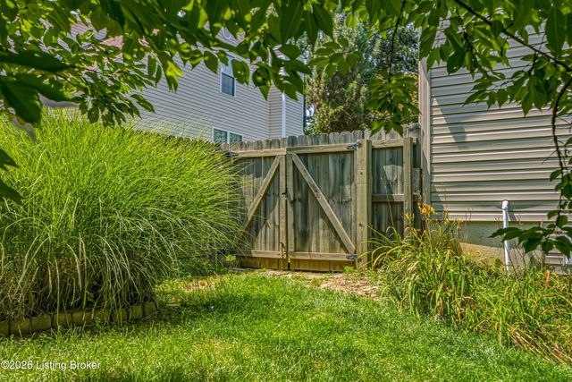 11804 Wetherby Ave, Louisville, KY 40243