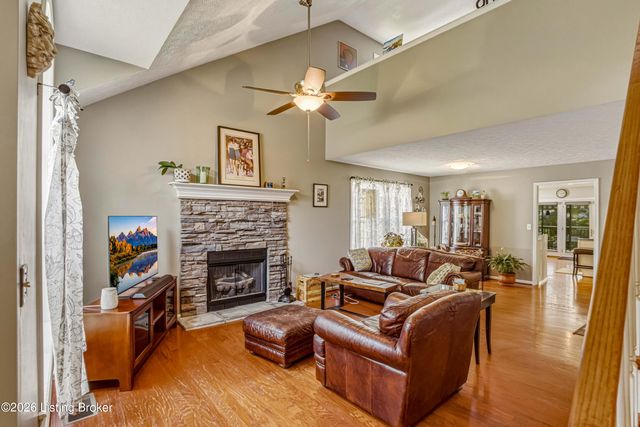 11804 Wetherby Ave, Louisville, KY 40243