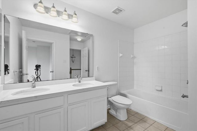 1111 Sparrow Way, Macungie Boro, PA 18031