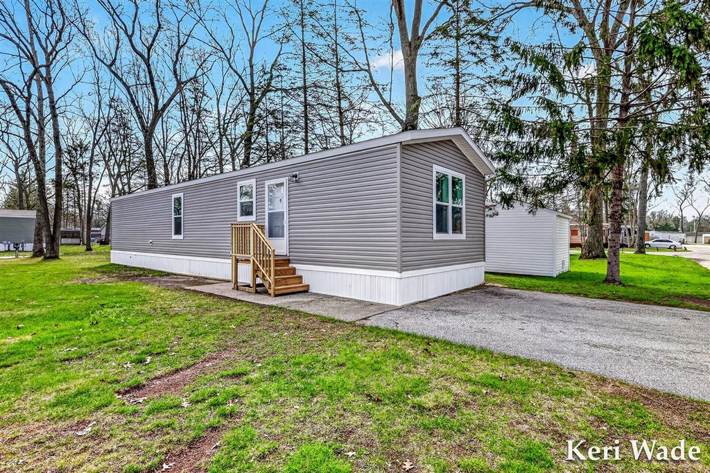 2310 Cherry Road, Twin Lake, MI 49457