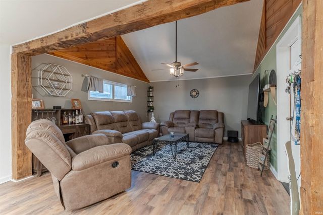 1916 N Villa Drive, Evansville, IN 47711