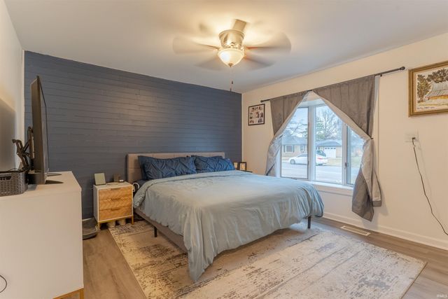 1916 N Villa Drive, Evansville, IN 47711