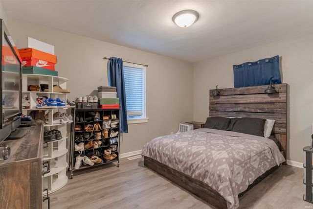 1916 N Villa Drive, Evansville, IN 47711