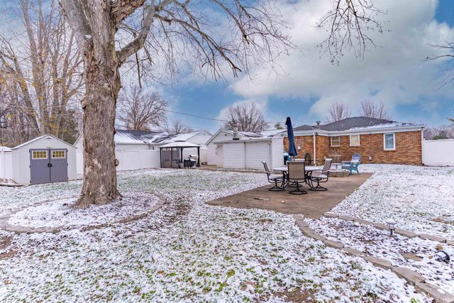 1916 N Villa Drive, Evansville, IN 47711