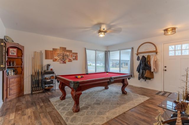 1916 N Villa Drive, Evansville, IN 47711