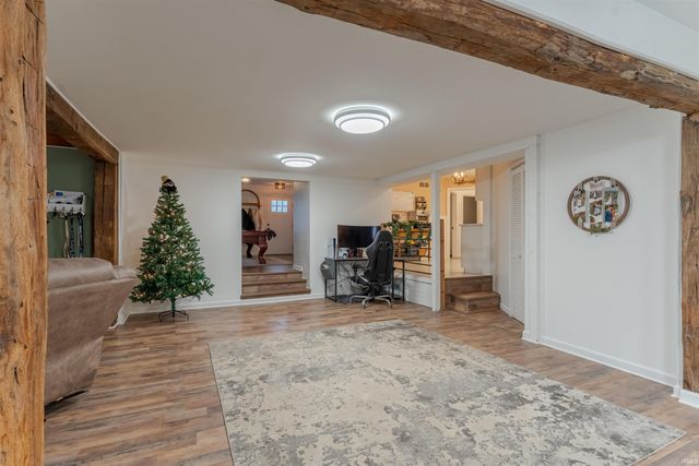 1916 N Villa Drive, Evansville, IN 47711