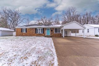 1916 N Villa Drive, Evansville, IN 47711