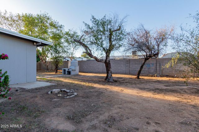 8104 E JACOB Avenue, Mesa, AZ 85209