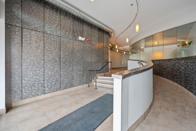15 E Franklin Avenue 210, Minneapolis, MN 55404