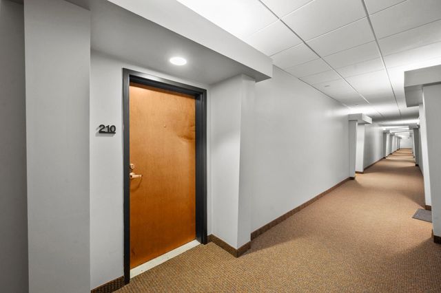 15 E Franklin Avenue 210, Minneapolis, MN 55404