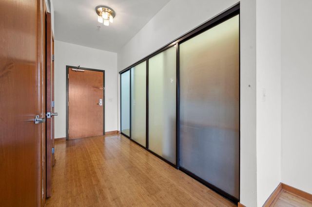 15 E Franklin Avenue 210, Minneapolis, MN 55404