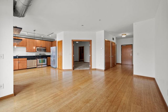 15 E Franklin Avenue 210, Minneapolis, MN 55404