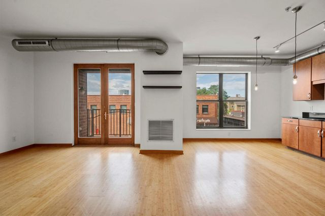 15 E Franklin Avenue 210, Minneapolis, MN 55404