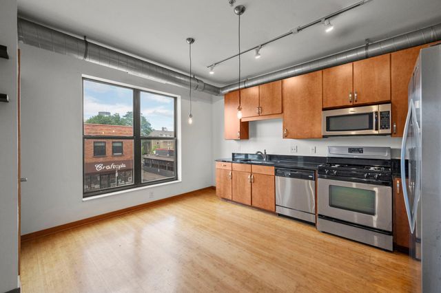 15 E Franklin Avenue 210, Minneapolis, MN 55404