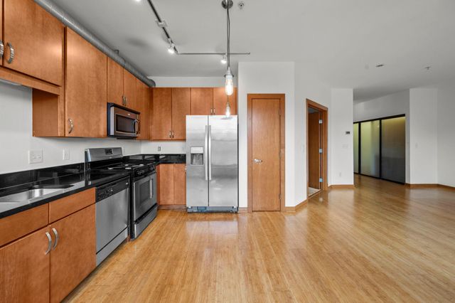 15 E Franklin Avenue 210, Minneapolis, MN 55404
