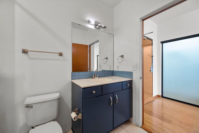15 E Franklin Avenue 210, Minneapolis, MN 55404
