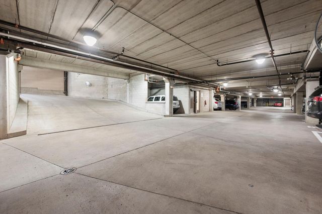 15 E Franklin Avenue 210, Minneapolis, MN 55404