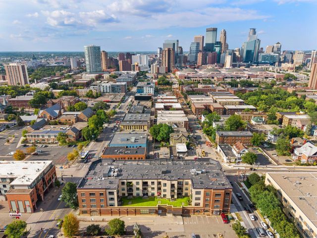 15 E Franklin Avenue 210, Minneapolis, MN 55404