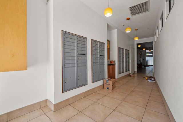 15 E Franklin Avenue 210, Minneapolis, MN 55404