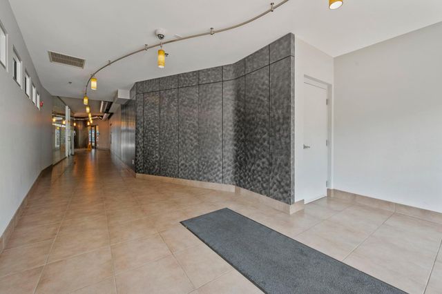 15 E Franklin Avenue 210, Minneapolis, MN 55404